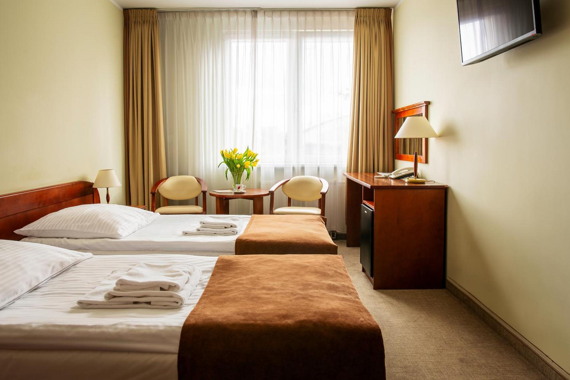 Hotel Zawisza ビィドゴシュチュ エクステリア 写真