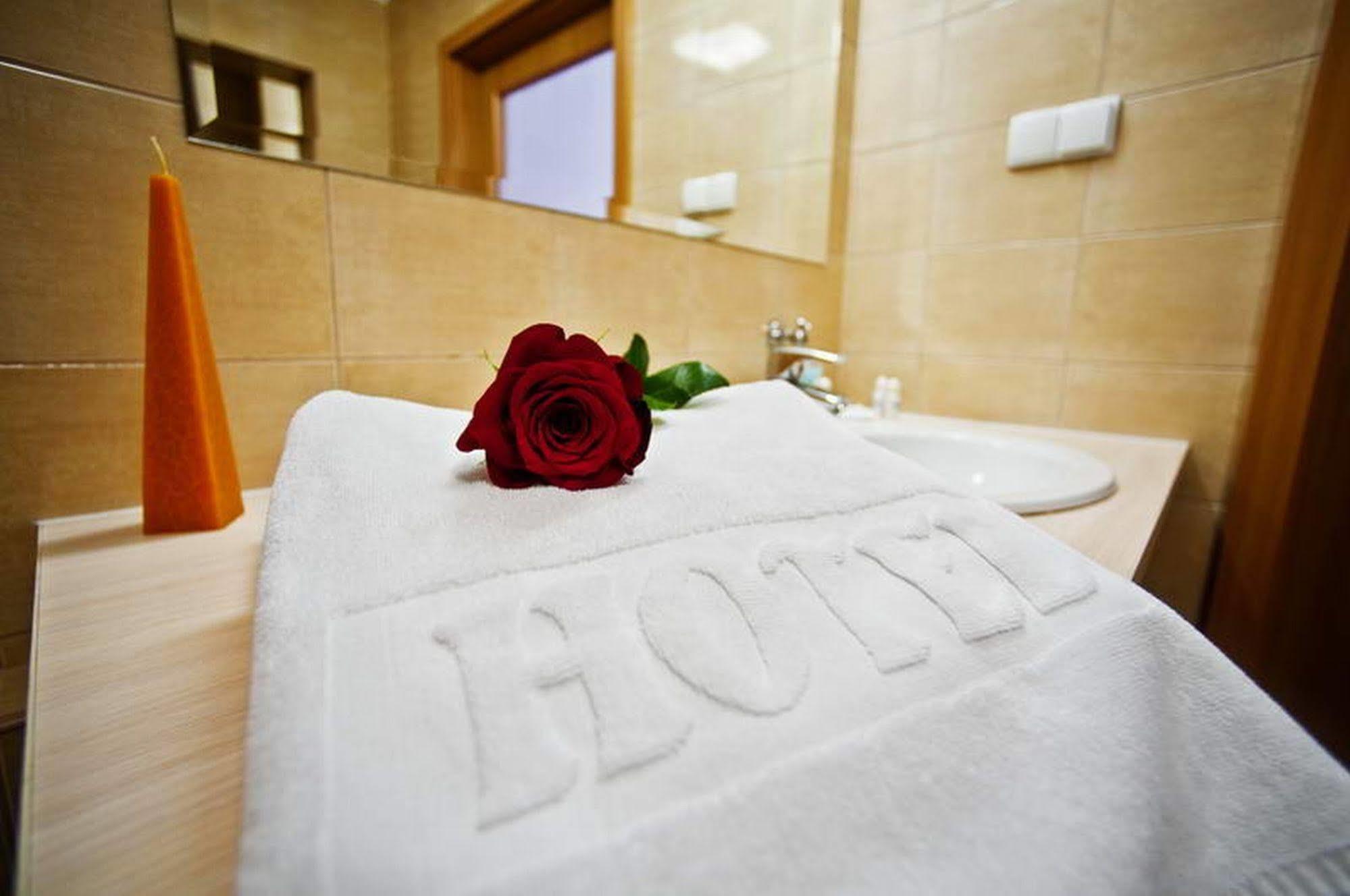 Hotel Zawisza ビィドゴシュチュ エクステリア 写真